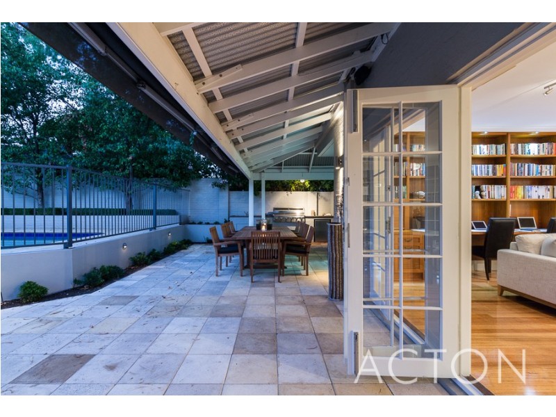 19 Venn Street, Peppermint Grove WA 6011