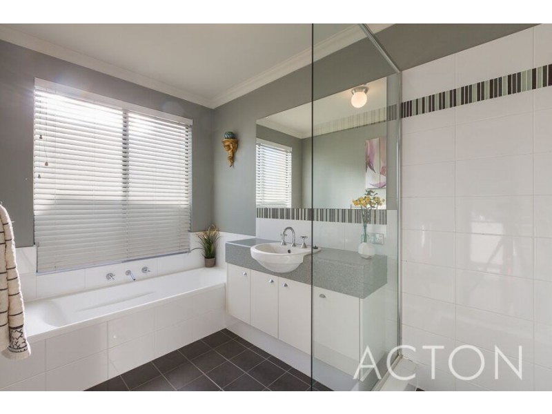 6 Sonnet Close, Woodlands WA 6018