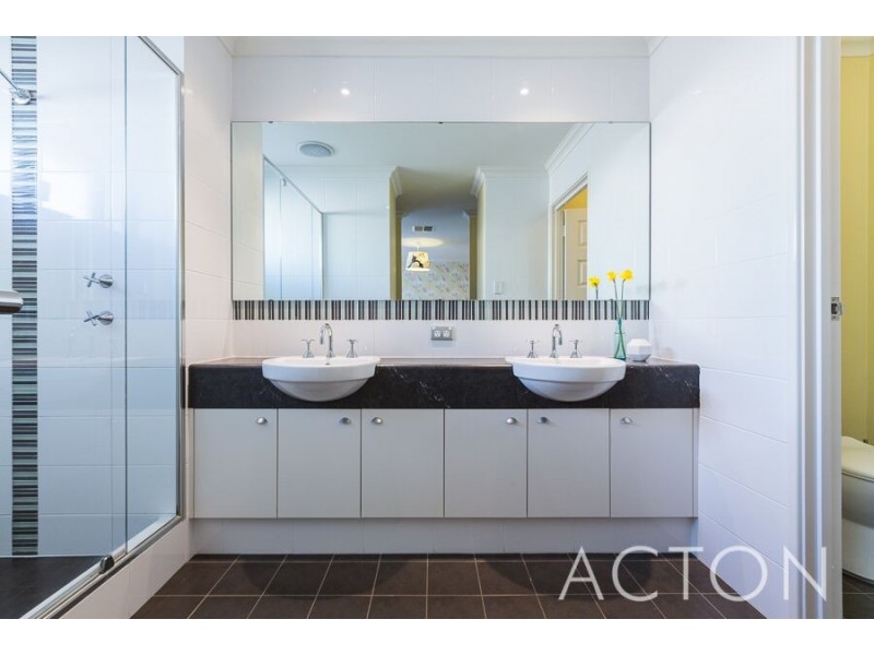 6 Sonnet Close, Woodlands WA 6018