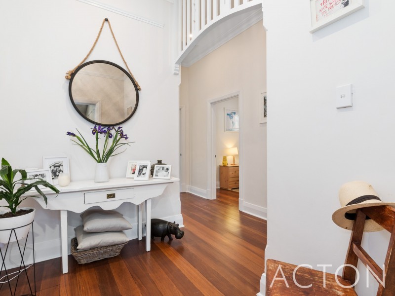 9 Wellington Street, Mosman Park WA 6012