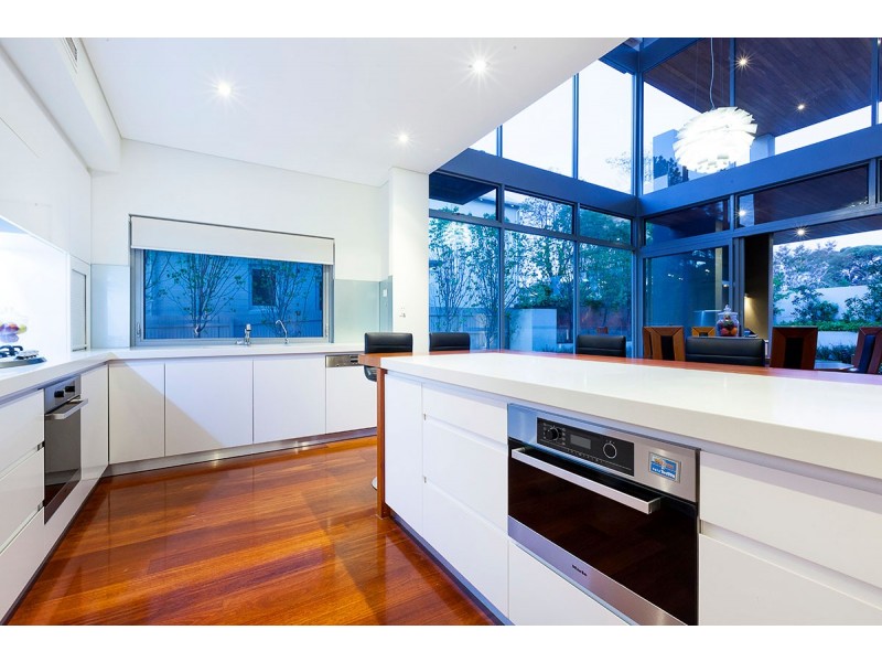 20 Osborne Parade, Claremont WA 6010