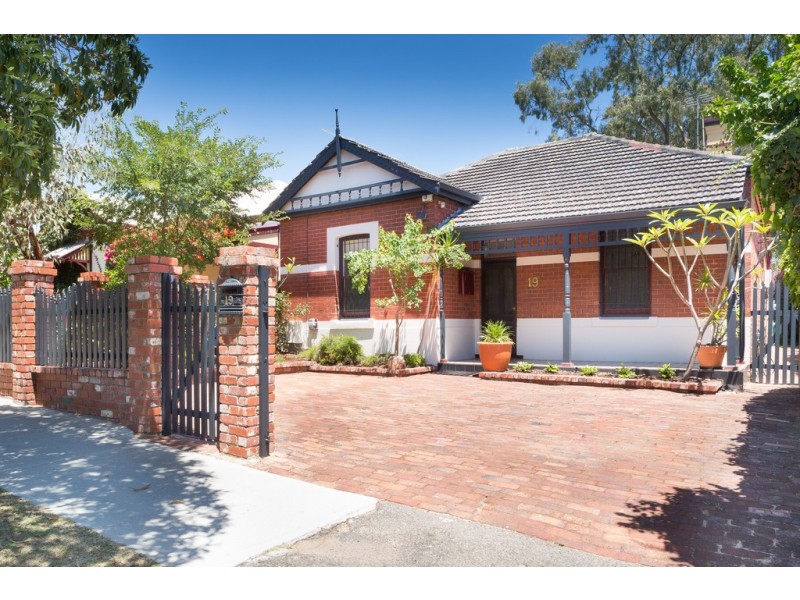 19 Elizabeth Street, Cottesloe WA 6011