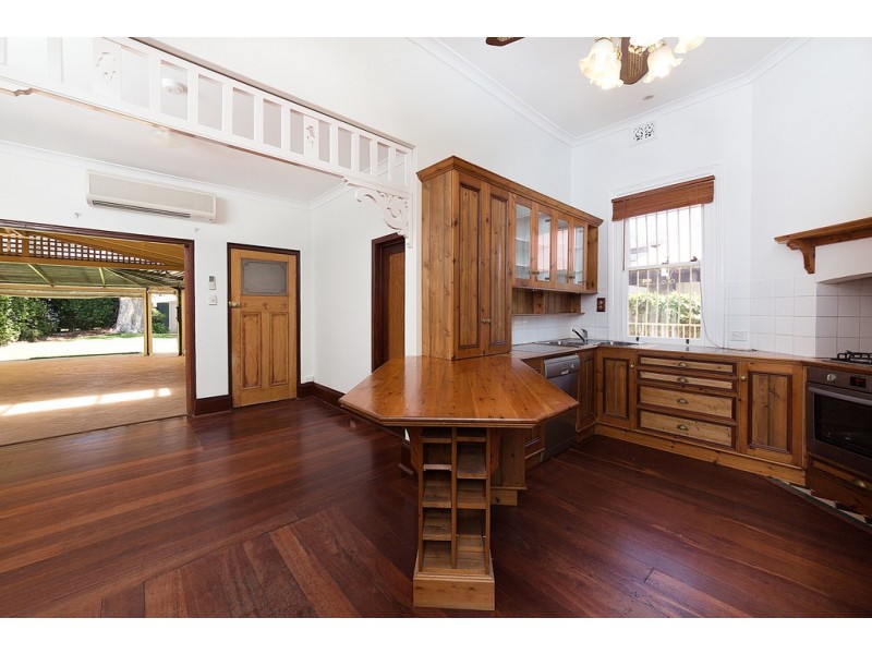 19 Elizabeth Street, Cottesloe WA 6011