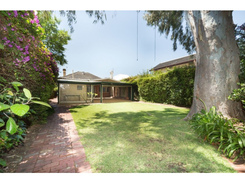 19 Elizabeth Street, Cottesloe WA 6011