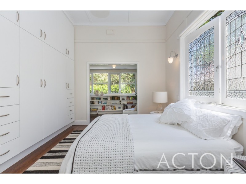 21 Glanville Street, Mosman Park WA 6012