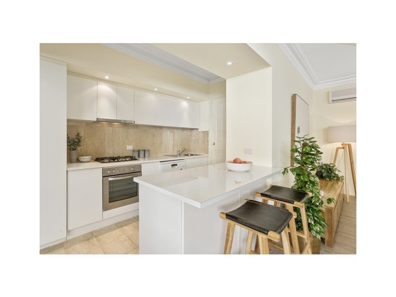 6/8 Johnston Street, Peppermint Grove WA 6011