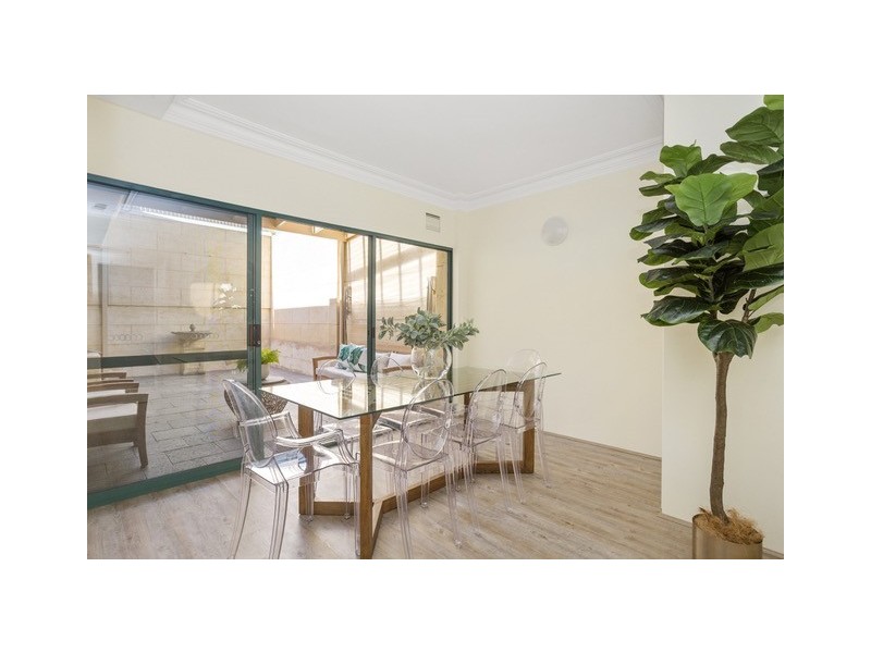 6/8 Johnston Street, Peppermint Grove WA 6011