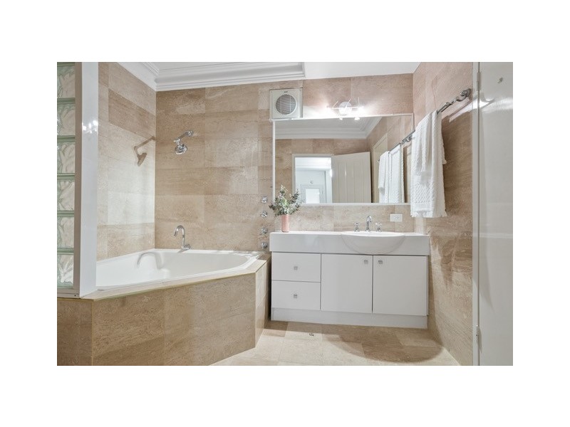 6/8 Johnston Street, Peppermint Grove WA 6011