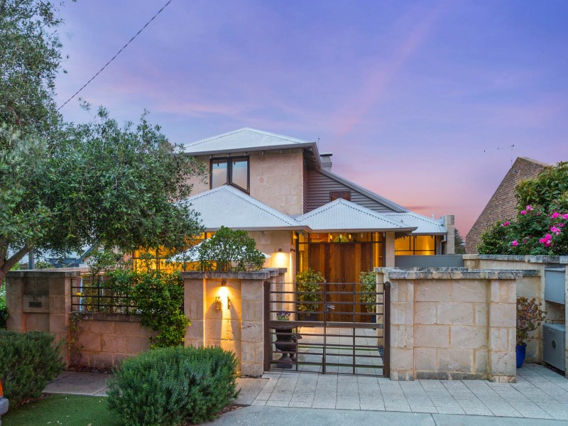 51 Harvest Road, North Fremantle WA 6159