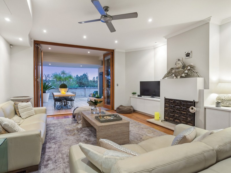 51 Harvest Road, North Fremantle WA 6159