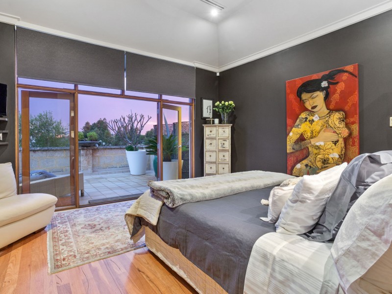 51 Harvest Road, North Fremantle WA 6159