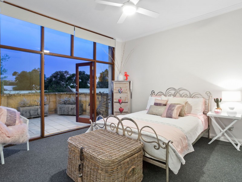 51 Harvest Road, North Fremantle WA 6159