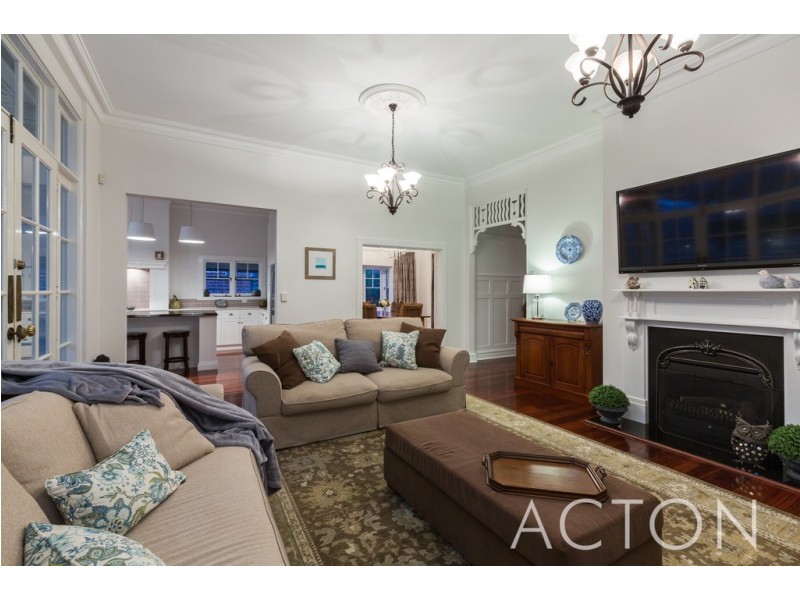 4 Braeside Road, Mount Lawley WA 6050