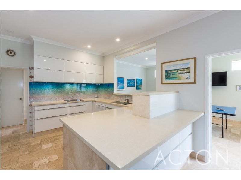 19B Chamberlain Street, Cottesloe WA 6011