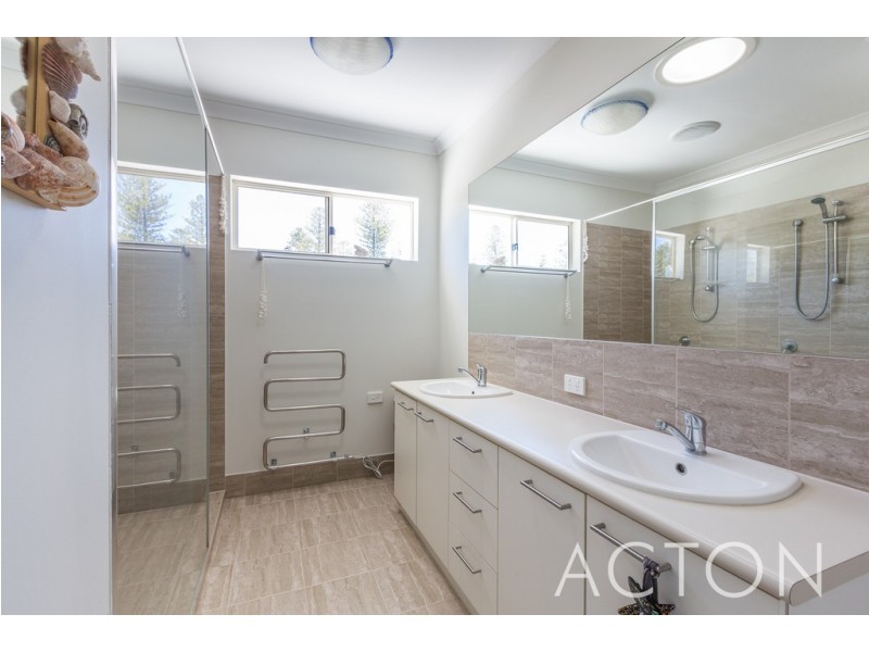 19B Chamberlain Street, Cottesloe WA 6011