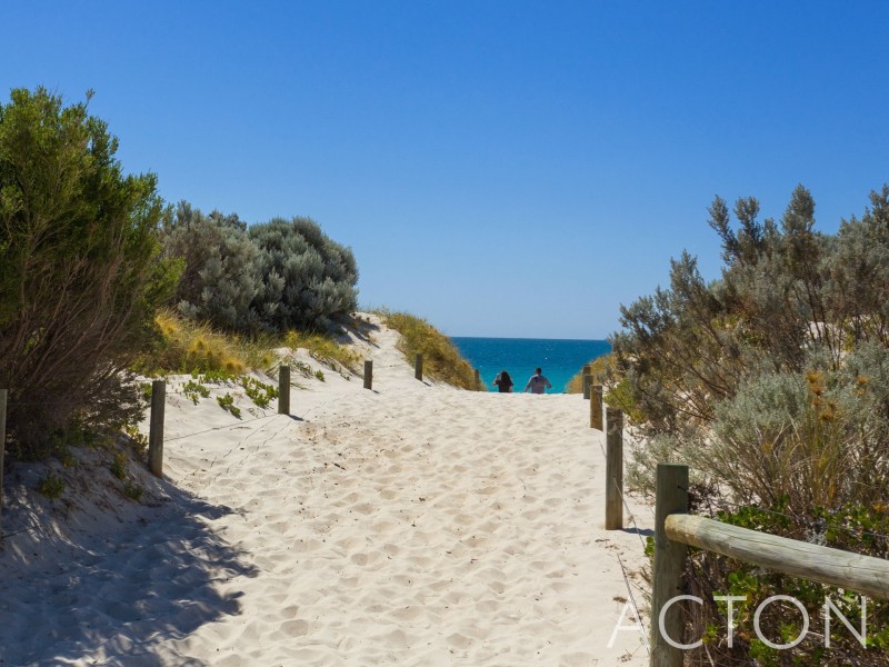 17/1 Freeman Loop, North Fremantle WA 6159