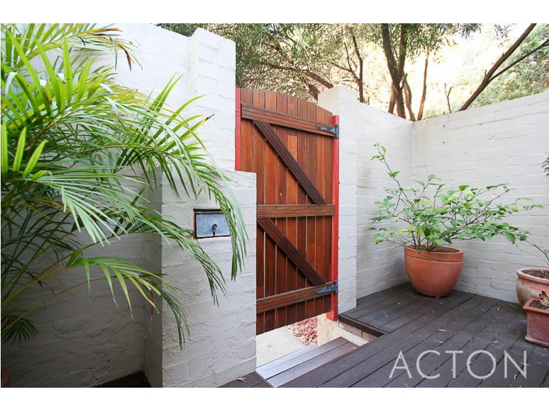 13/7 O’Halloran Lane, Mosman Park WA 6012