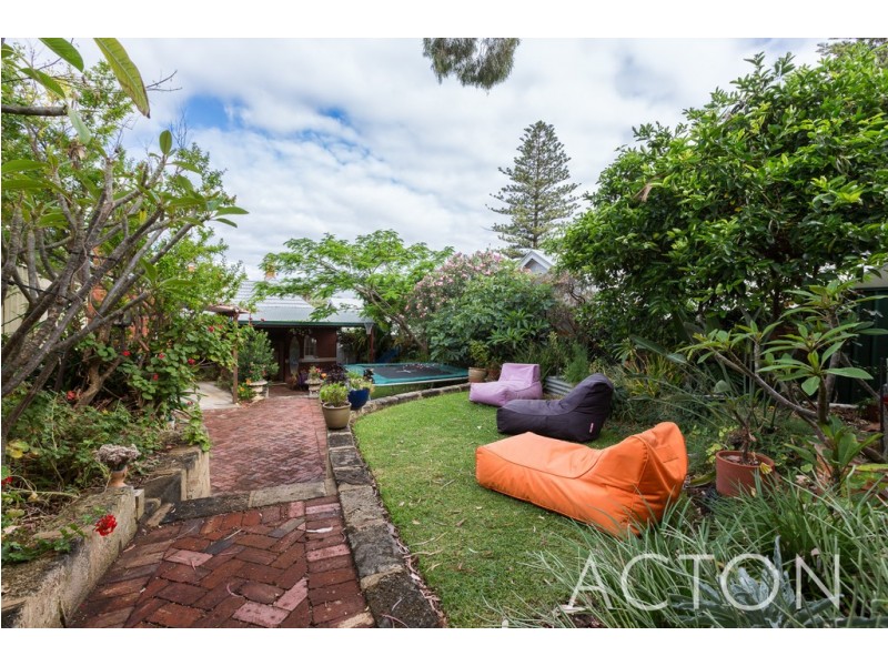 4 George Street, Cottesloe WA 6011