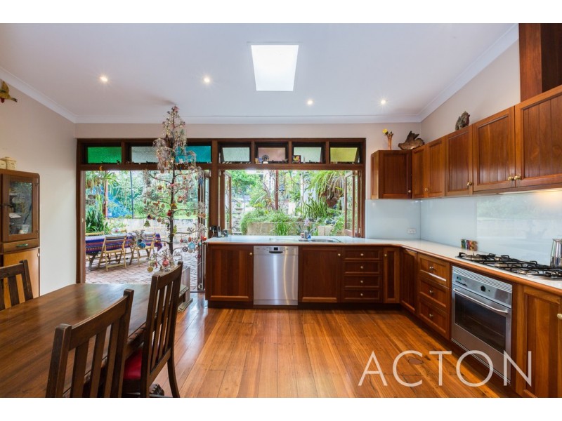 4 George Street, Cottesloe WA 6011