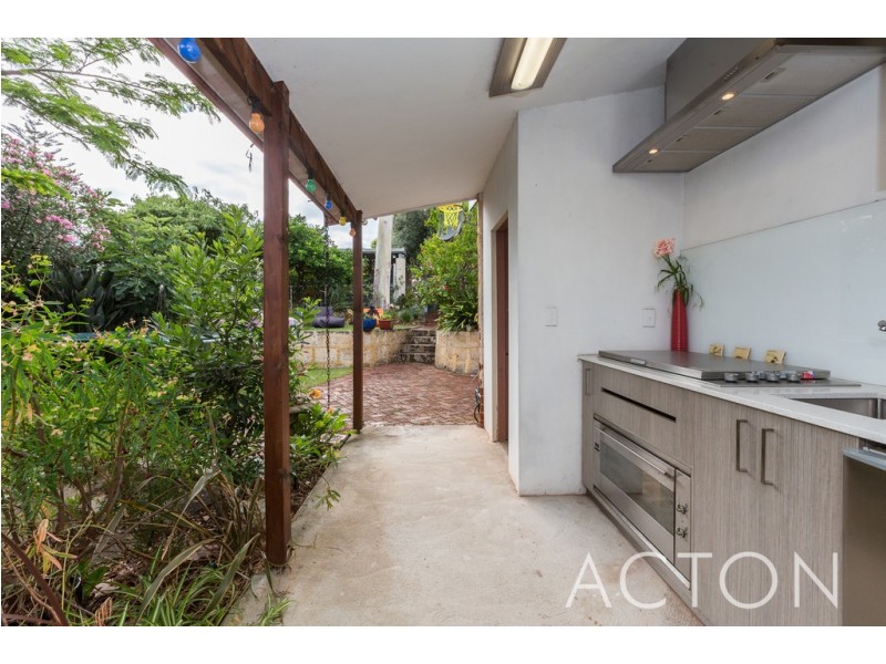 4 George Street, Cottesloe WA 6011