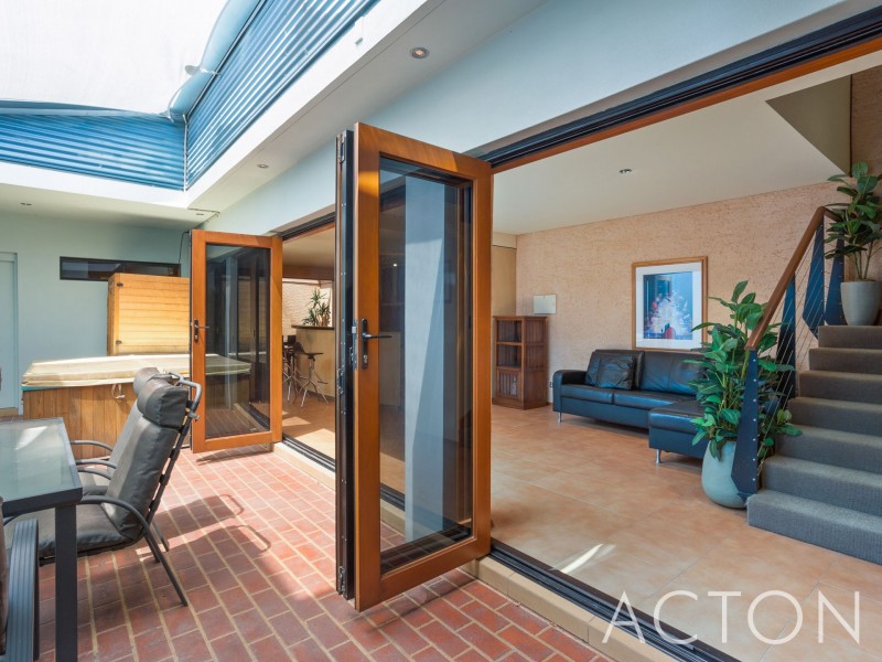 11A Bruce Street, North Fremantle WA 6159