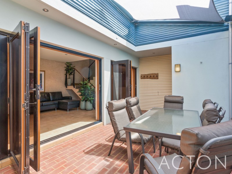 11A Bruce Street, North Fremantle WA 6159