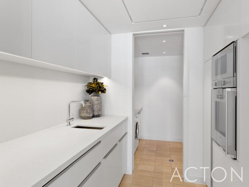 17/1 Freeman Loop, North Fremantle WA 6159