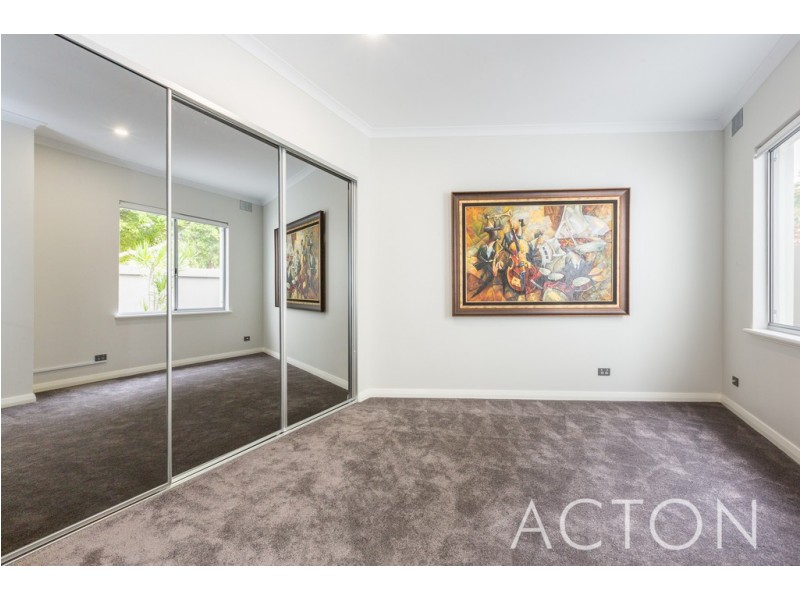 8 Millers Court, Cottesloe WA 6011