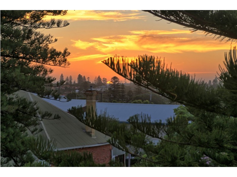 8 Sea View Terrace, Cottesloe WA 6011