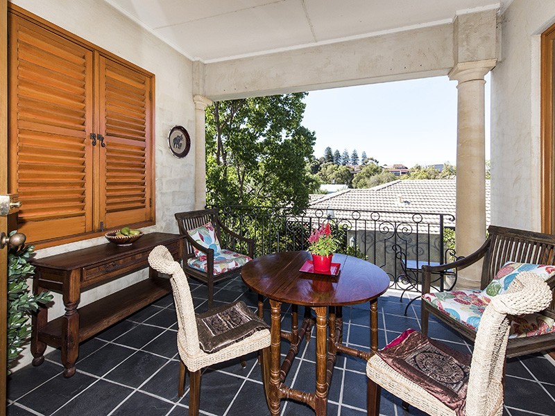 11B Kingsmill Street, Claremont WA 6010