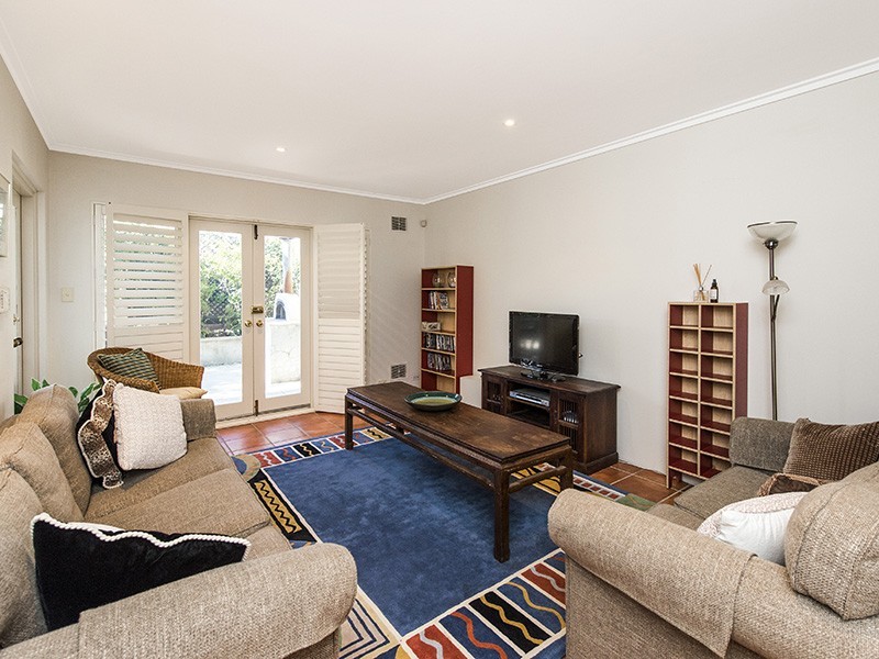 11B Kingsmill Street, Claremont WA 6010