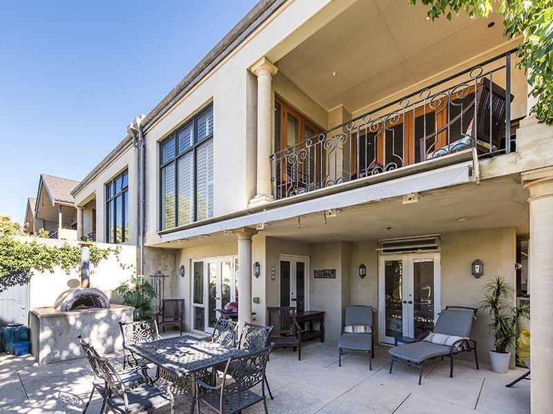 11B Kingsmill Street, Claremont WA 6010