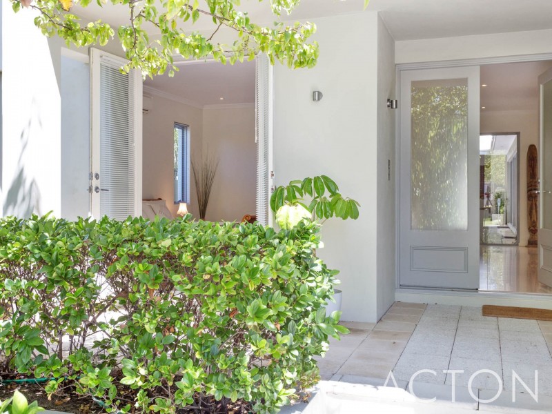 13 Mitford Street, Swanbourne WA 6010