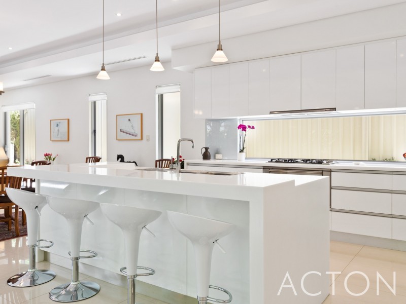 13 Mitford Street, Swanbourne WA 6010