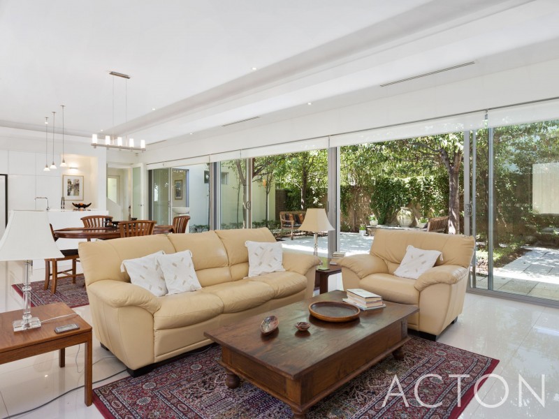 13 Mitford Street, Swanbourne WA 6010