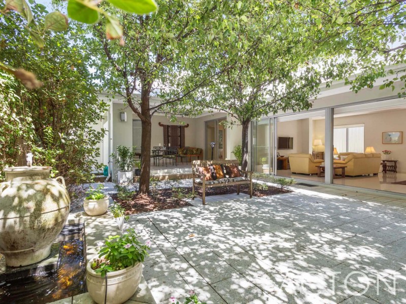 13 Mitford Street, Swanbourne WA 6010