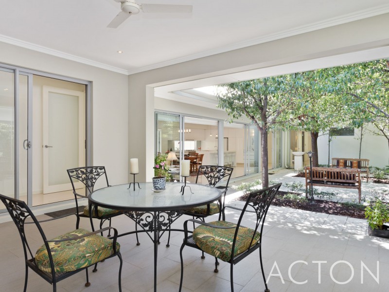 13 Mitford Street, Swanbourne WA 6010