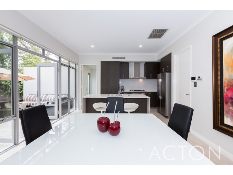 8 Millers Court, Cottesloe WA 6011