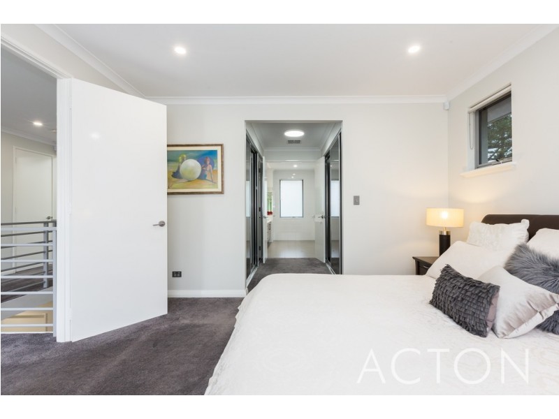 8 Millers Court, Cottesloe WA 6011