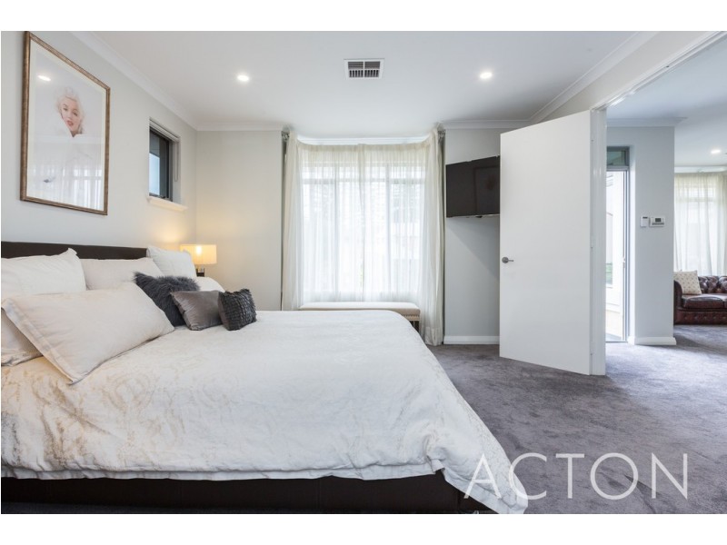 8 Millers Court, Cottesloe WA 6011