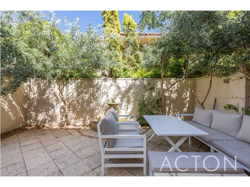 7A Eileen Street, Cottesloe WA 6011