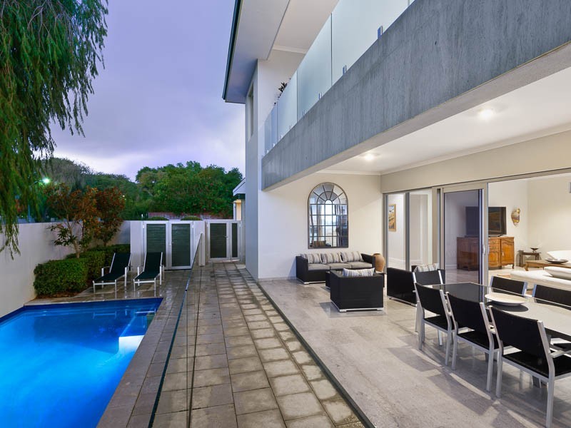 18 Irvine Street, Peppermint Grove WA 6011