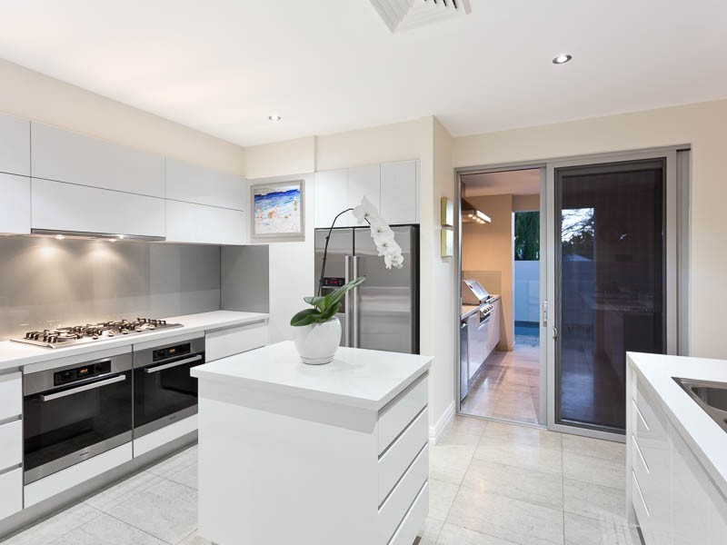 18 Irvine Street, Peppermint Grove WA 6011