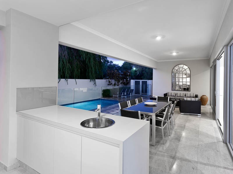 18 Irvine Street, Peppermint Grove WA 6011