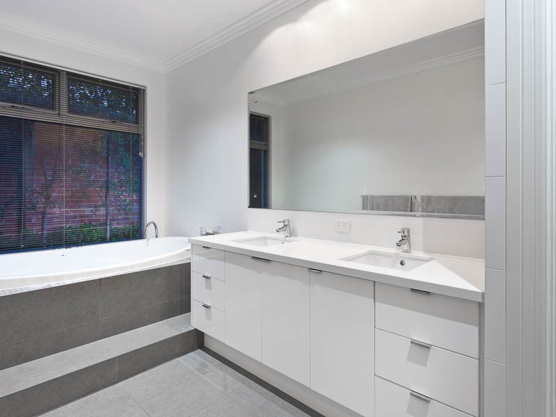 18 Irvine Street, Peppermint Grove WA 6011