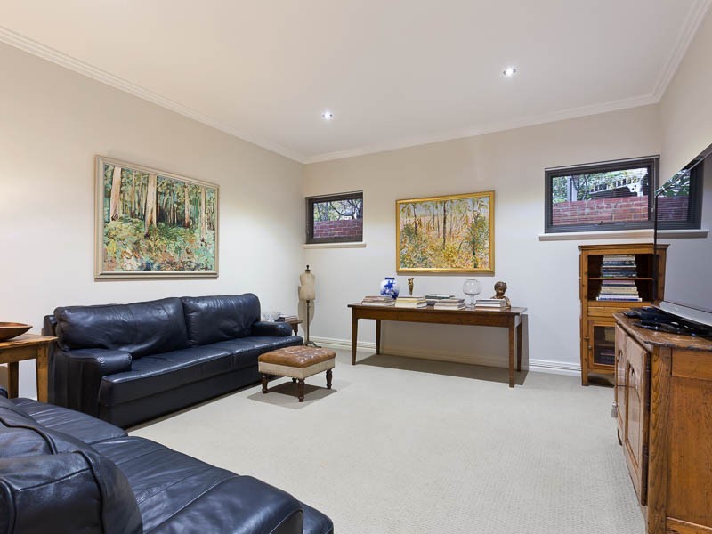 18 Irvine Street, Peppermint Grove WA 6011