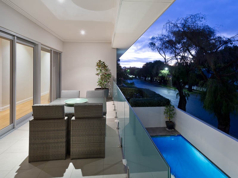 18 Irvine Street, Peppermint Grove WA 6011