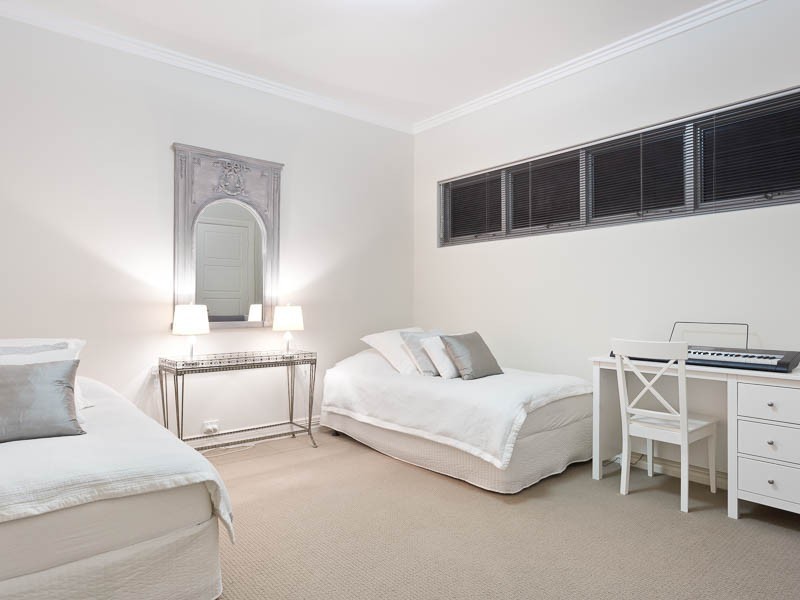 18 Irvine Street, Peppermint Grove WA 6011