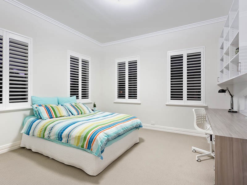 18 Irvine Street, Peppermint Grove WA 6011