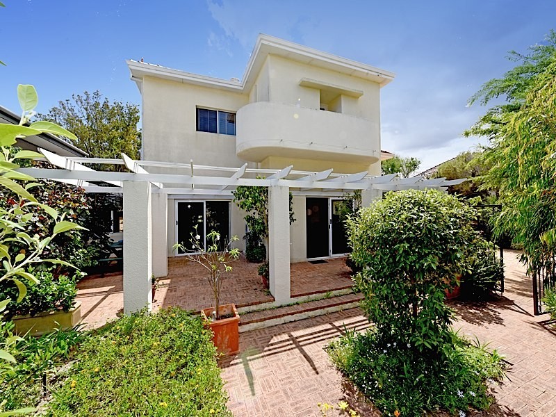 2 Webb Street, Cottesloe WA 6011